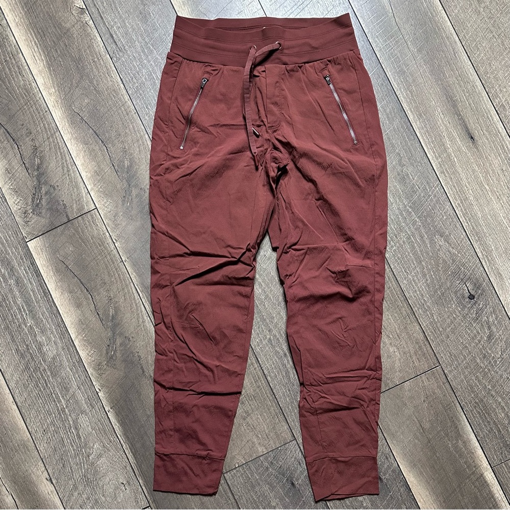 Athleta Trekke North Joggers
